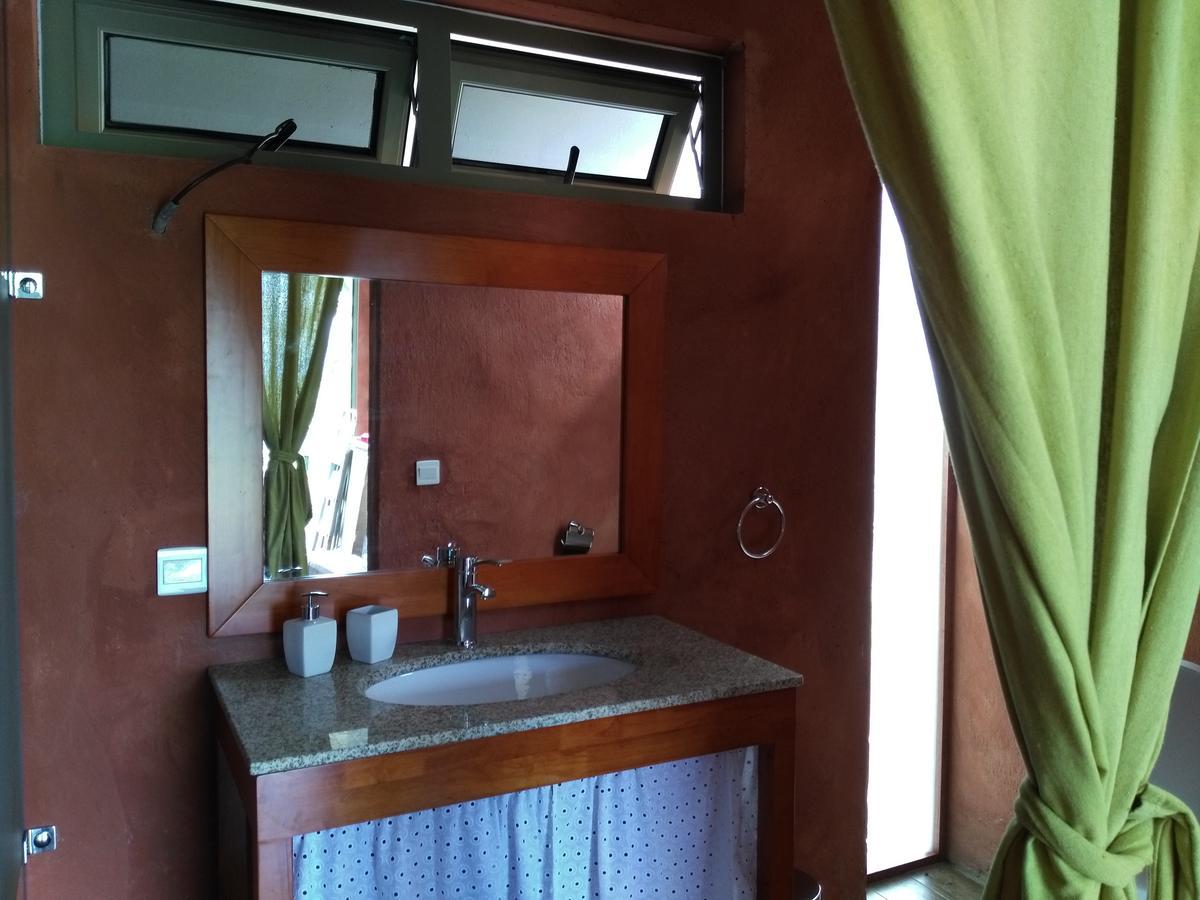 Pension Villa Enata Atuona Екстер'єр фото
