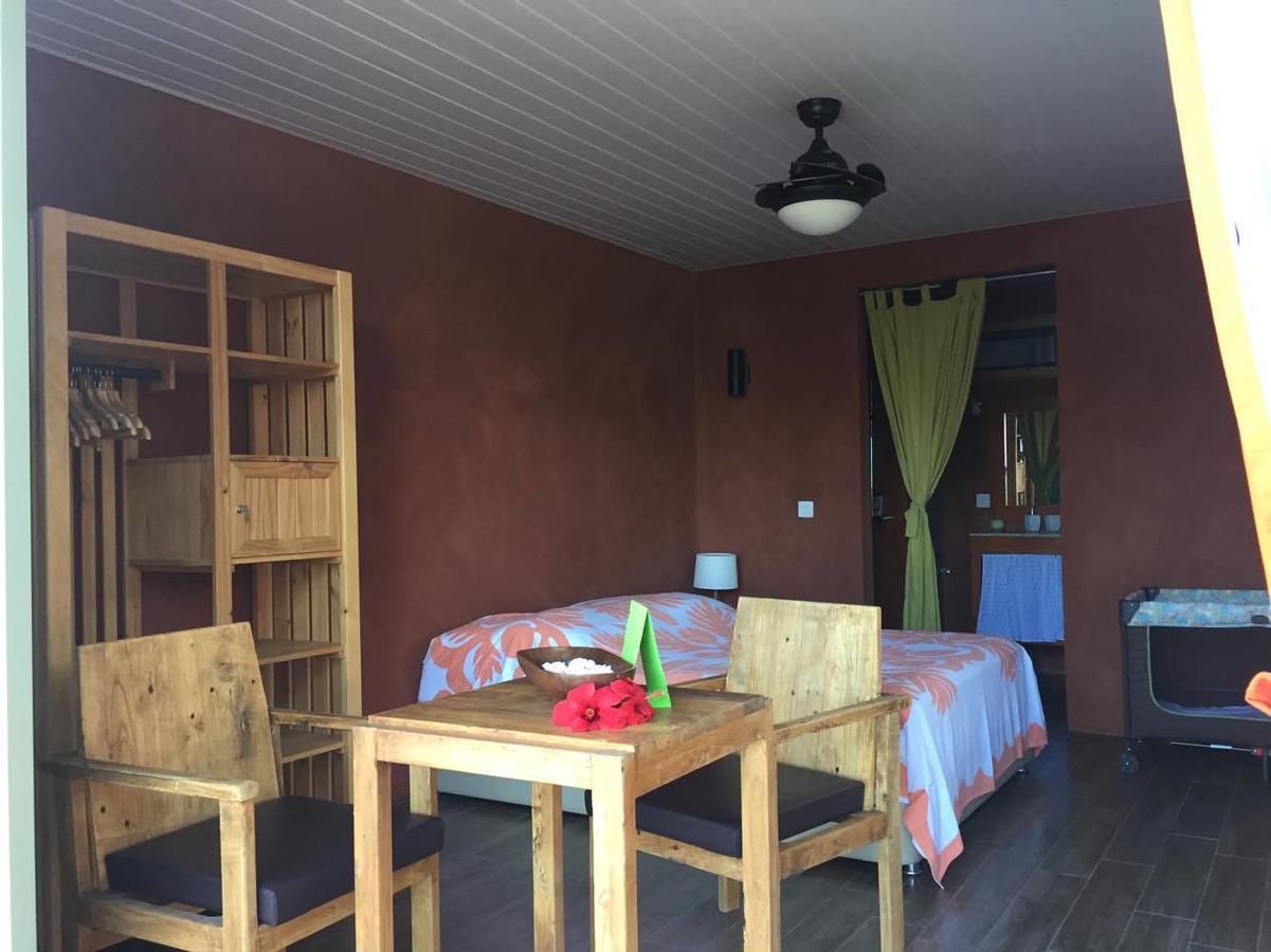 Pension Villa Enata Atuona Екстер'єр фото